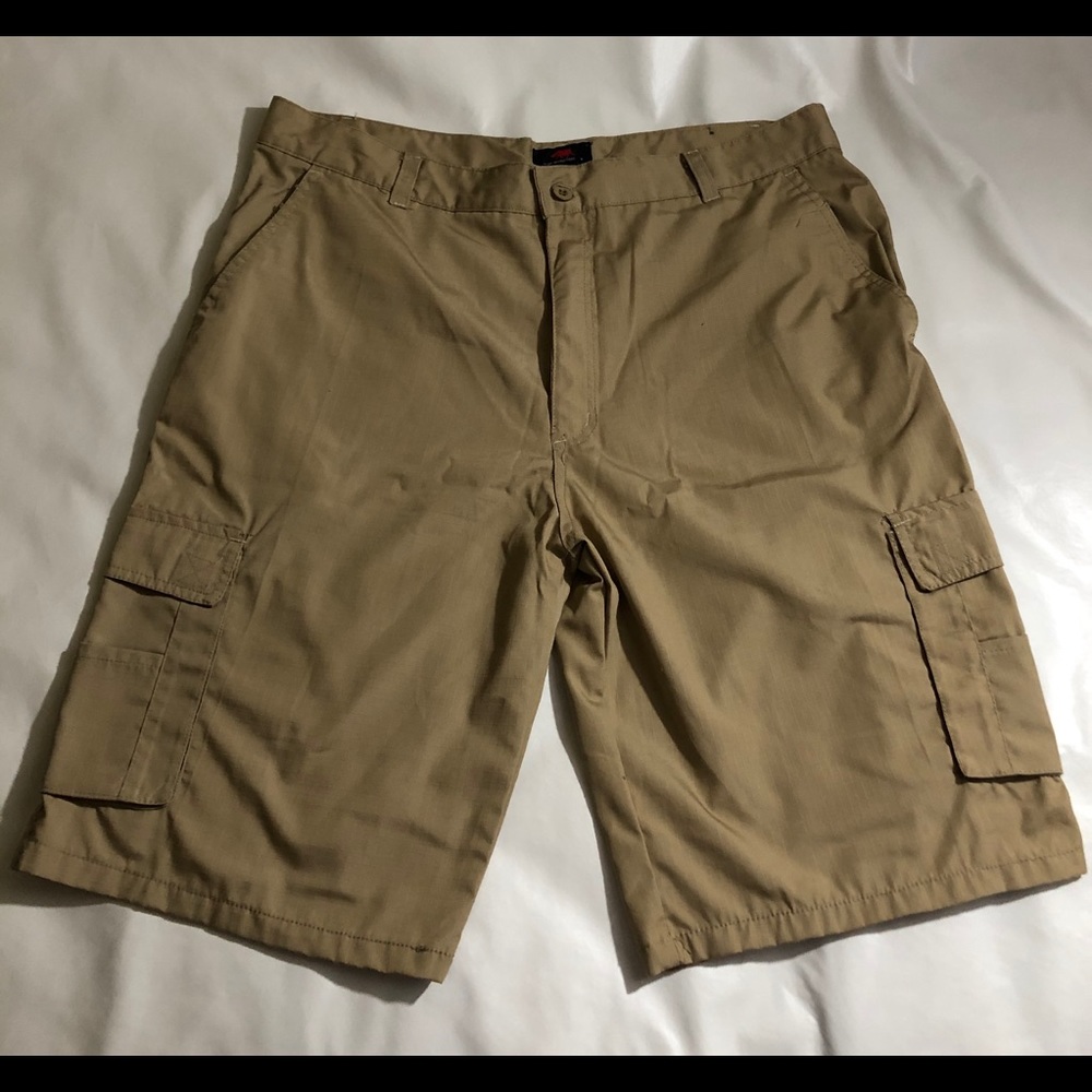 Red Rhino Tan Khaki cargo shorts size 38